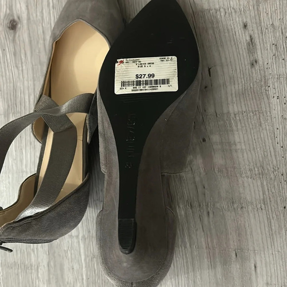 Nine West Emergent Shoes - Picture 4 of 5
